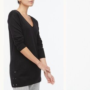 J. Crew Linen-blend button tunic sweater black AW729 small long sleeve vneck EUC